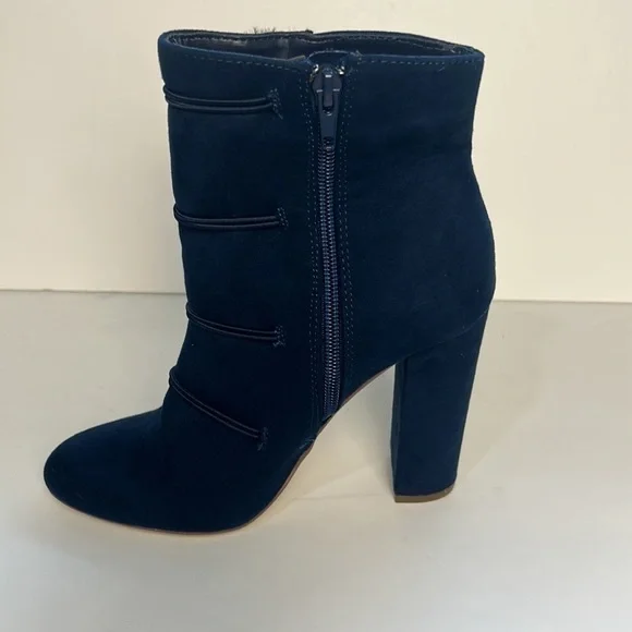 JustFab Isabella Bootie Victorian Inspired Blue Jewel Tone Pompoms Women's 6.5 - Picture 4 of 9